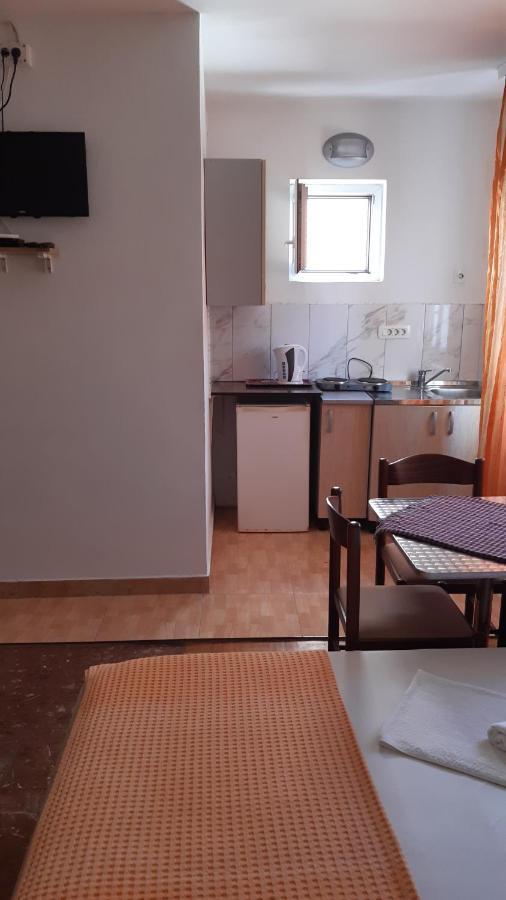 Apartments Idolga بار الغرفة الصورة
