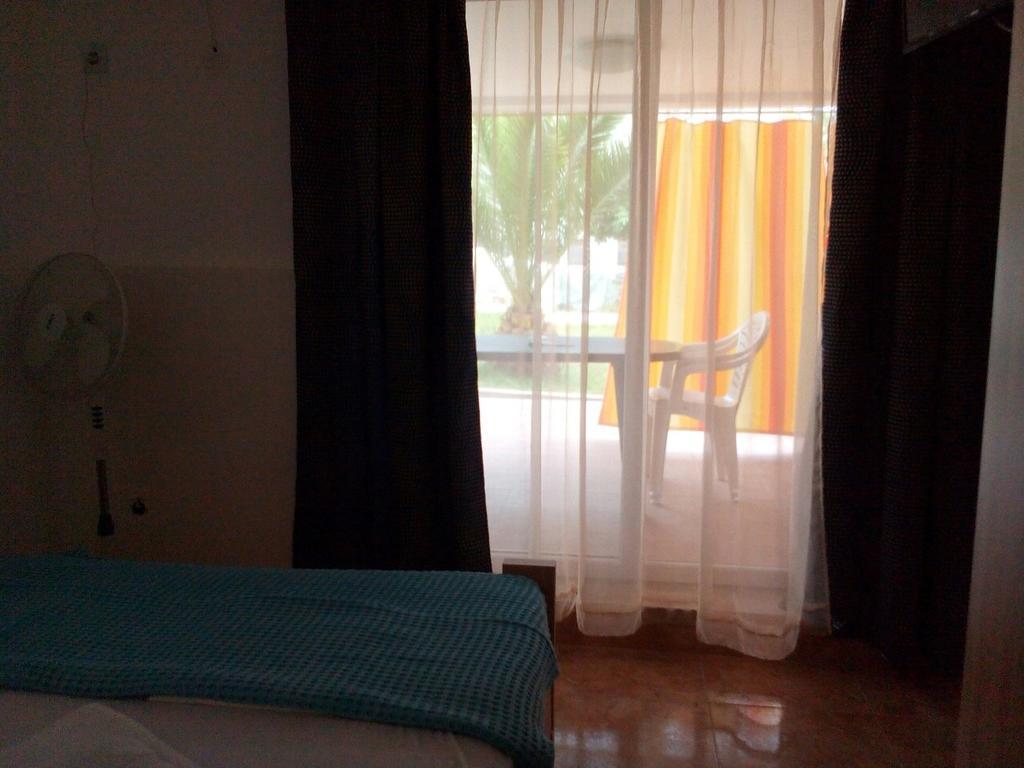Apartments Idolga بار الغرفة الصورة