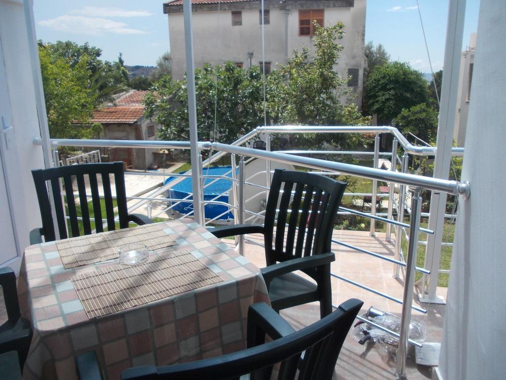 Apartments Idolga بار الغرفة الصورة