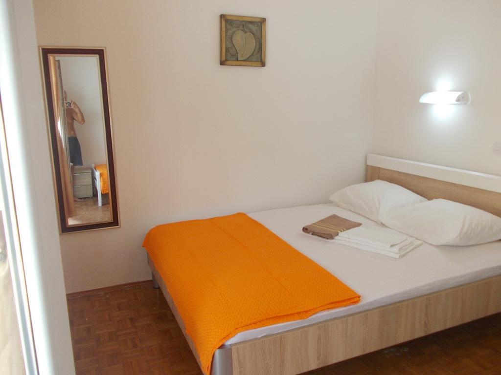 Apartments Idolga بار الغرفة الصورة