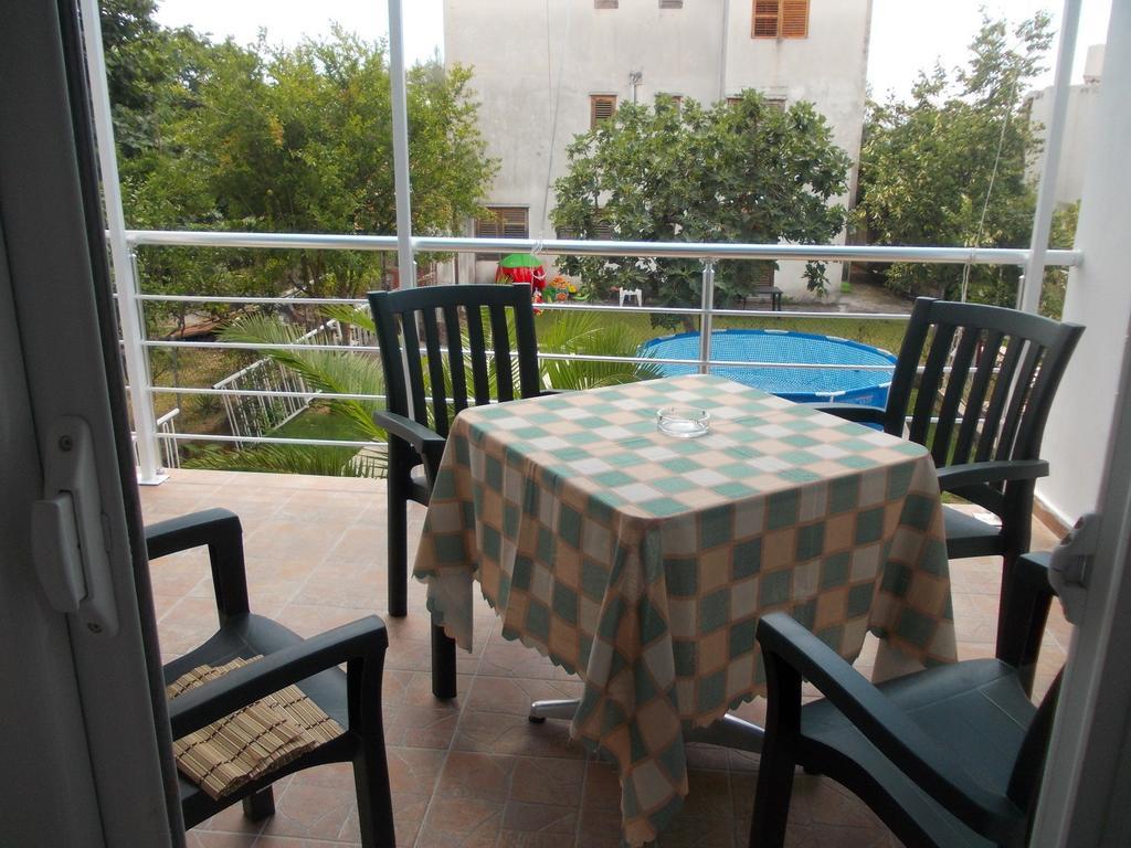 Apartments Idolga بار الغرفة الصورة