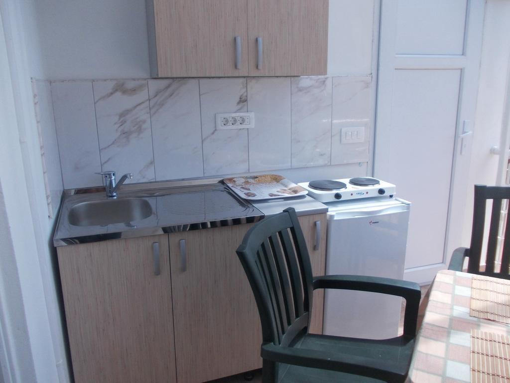 Apartments Idolga بار الغرفة الصورة