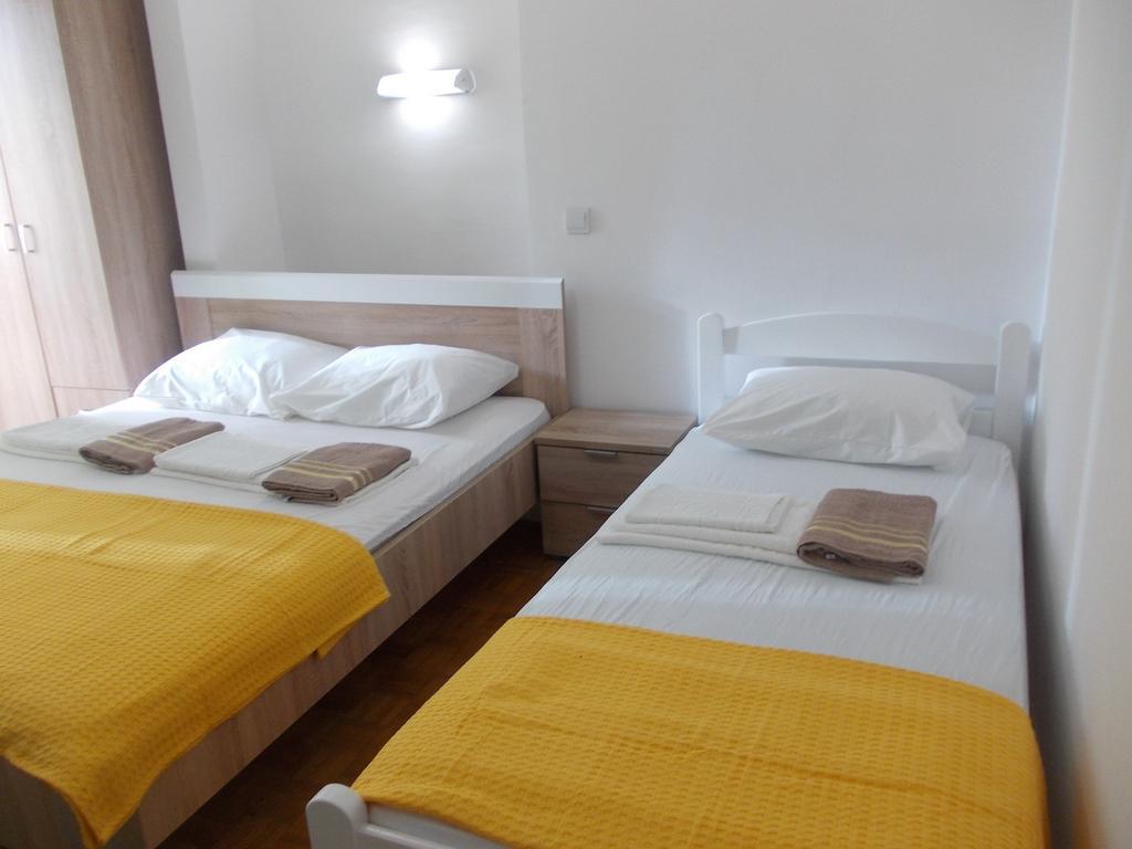 Apartments Idolga بار الغرفة الصورة